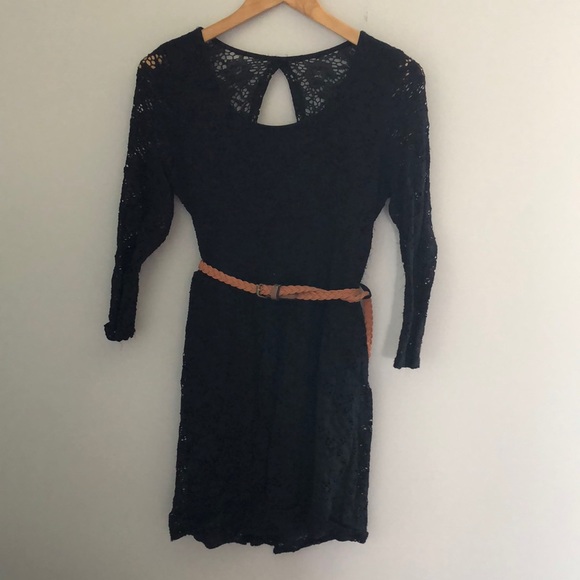 As shown - Picture 1 of 4